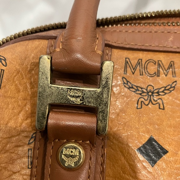 MCM - Picture 11 of 12